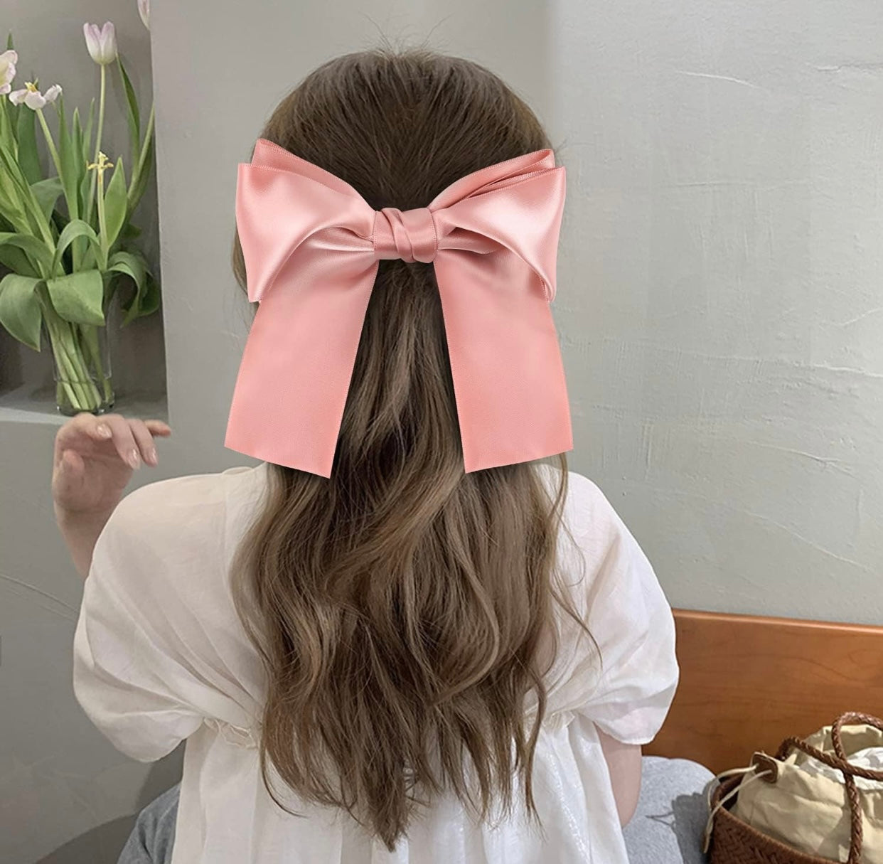 Big Bows for Girls and Women.