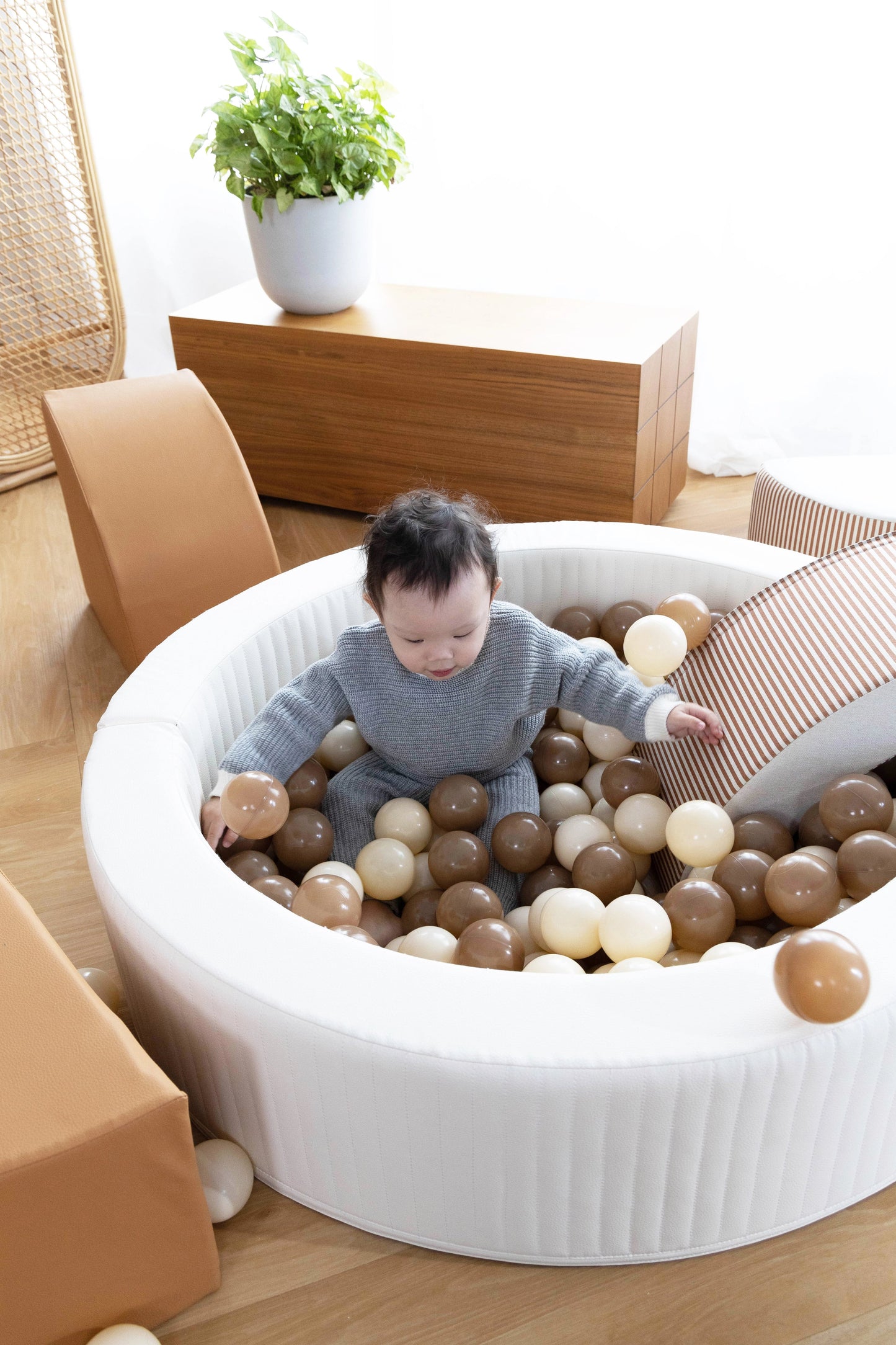 Set of 200 Balls for Ball Pit