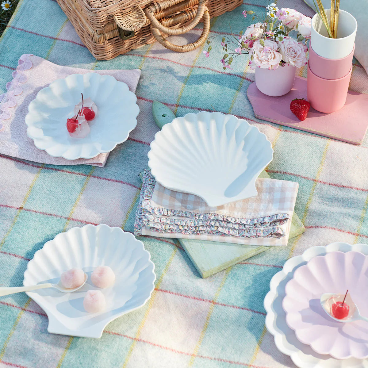 Natural Reusable Bamboo Shell Plates x6