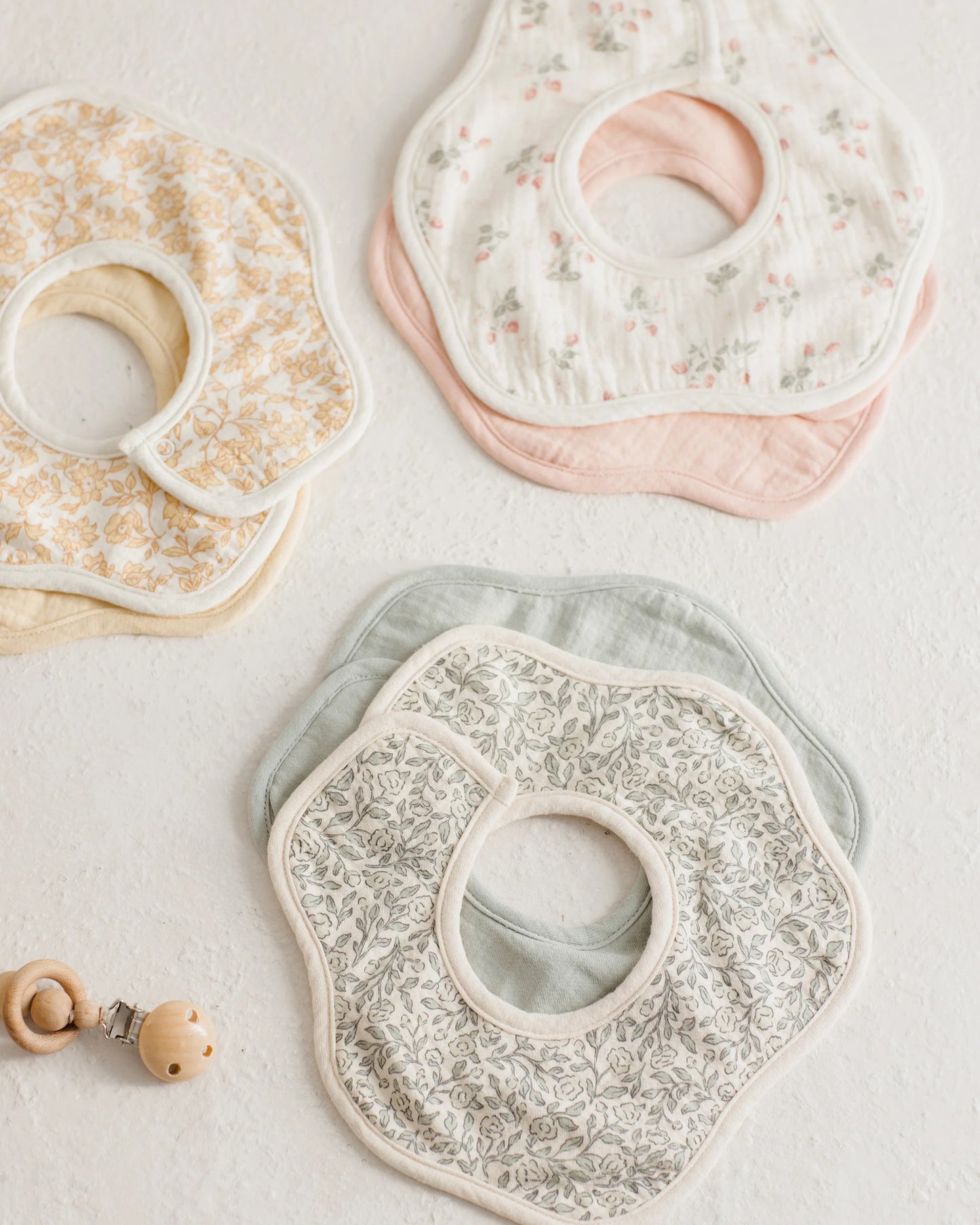 Flower Bib, 2 Pack ||