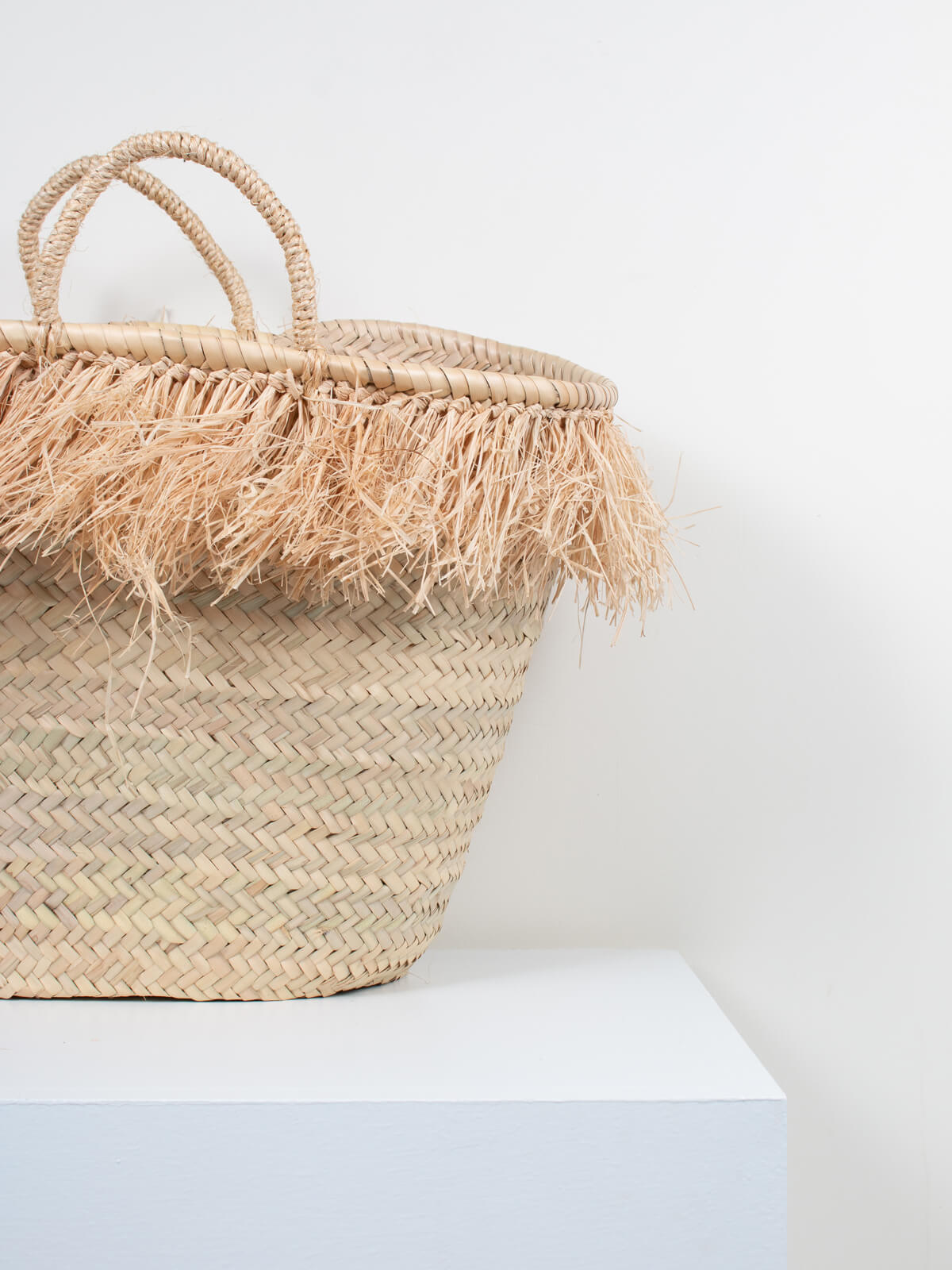 Natural Raffia Tassel Basket